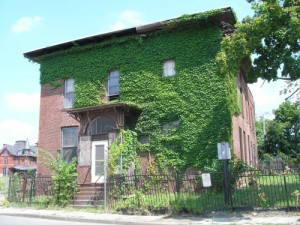 Save the 1855 Italianate at 220 High Street